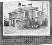 Bay001-OldHs002